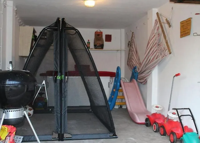 With 4 Bedrooms 度假居