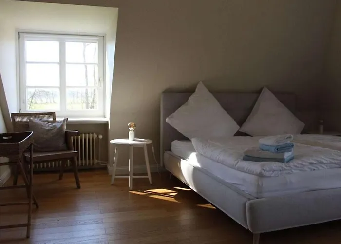 With 4 Bedrooms Fischerhude
